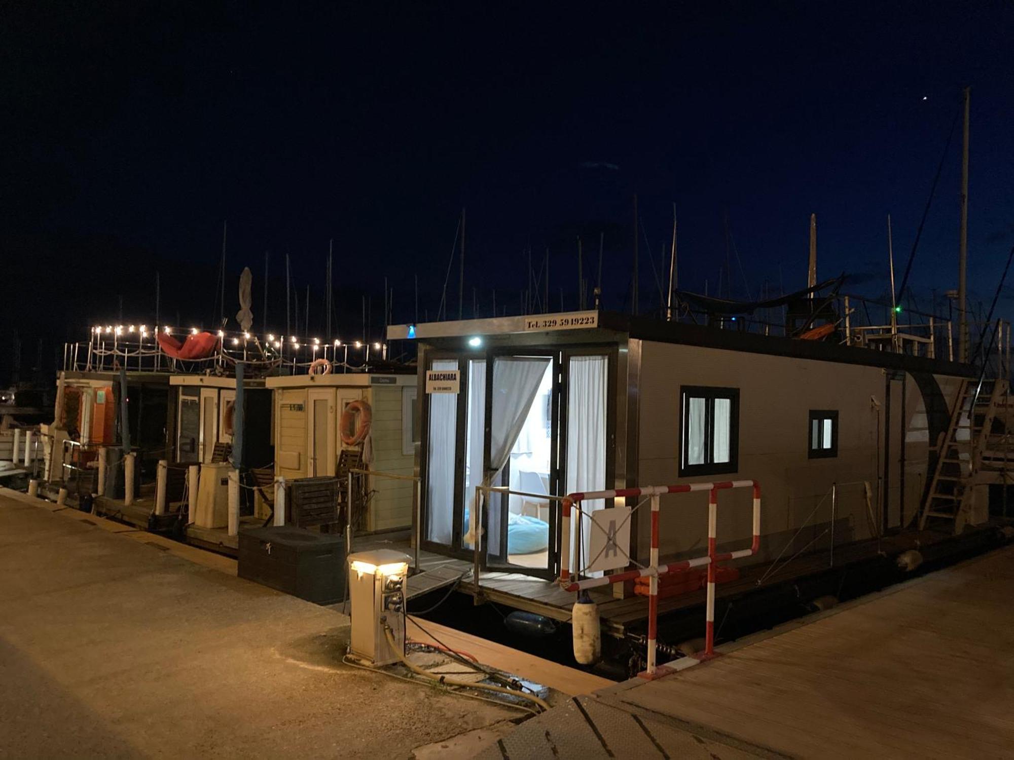 Houseboat Sardinia Suite カリアリ エクステリア 写真